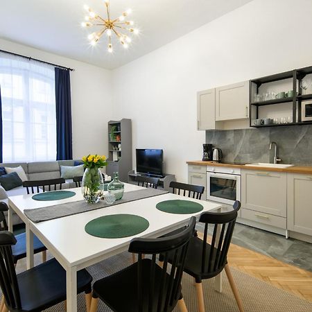Wawelove Spacious 3 Bedroom Apt 1 Min To Main Sq! Cracóvia Exterior foto